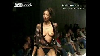 Belly reccomend runway tits