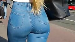 Candid ass nice tight bubble butt jeans