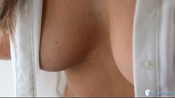 Vice reccomend small boobs no bra