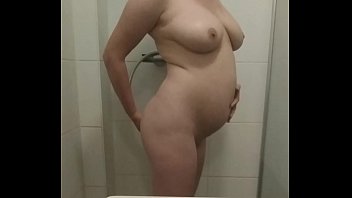 Dollface reccomend inflated belly